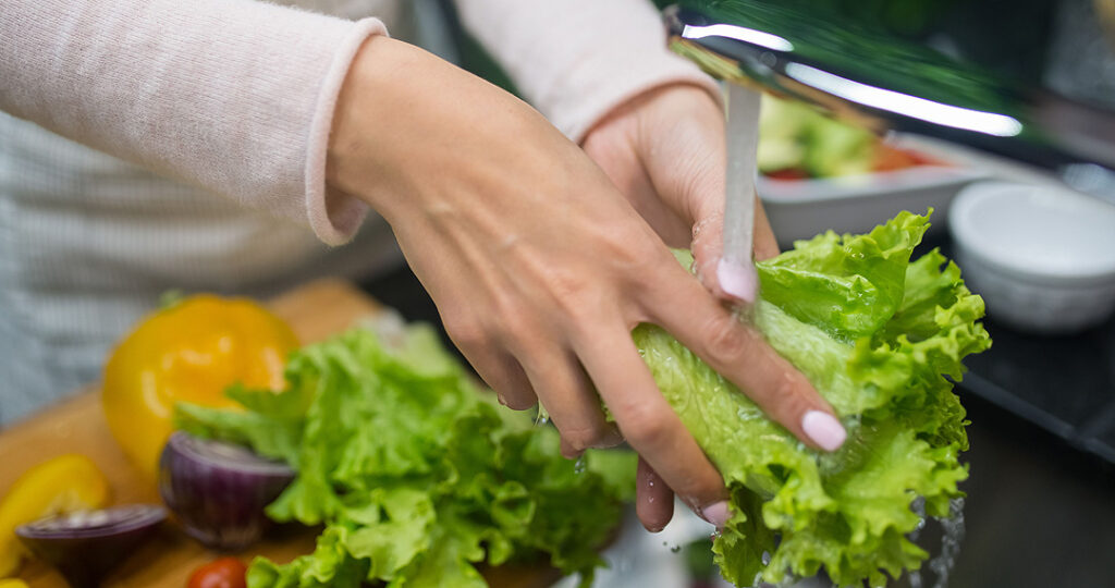 washing lettuce